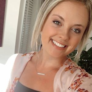 Meet your Posher, Jenna